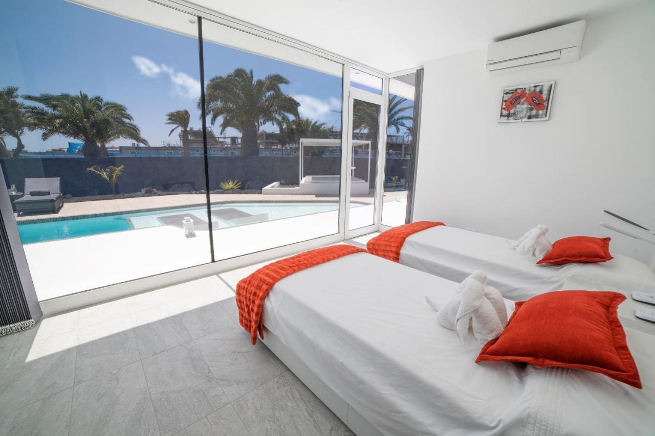 Valhalla Villa Playa Blanca  Buitenkant foto